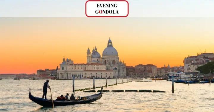 Venice: Grand Canal Evening Gondola Ride