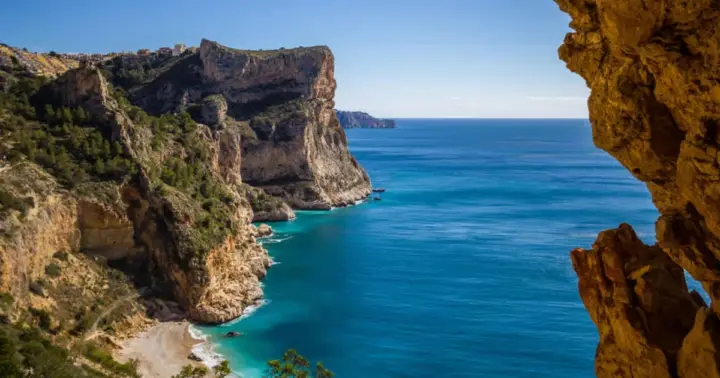 Desde Benidorm: excursión a la playa de Cala del Moraig y ruta opcional