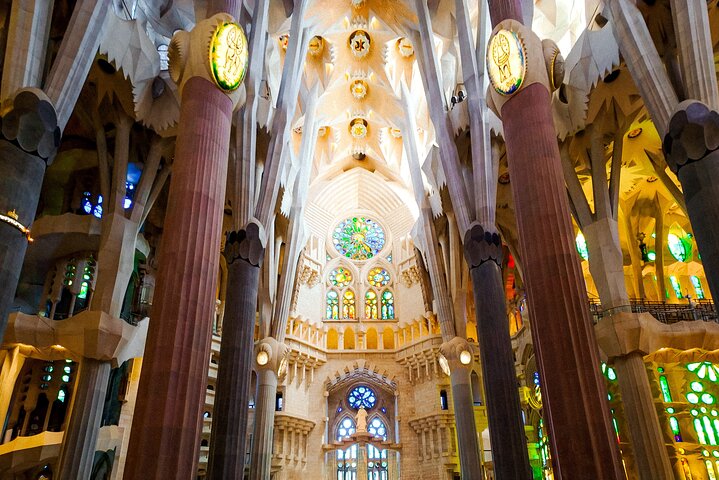 Tour VIP Sagrada Familia Evite colas con grupos pequeños