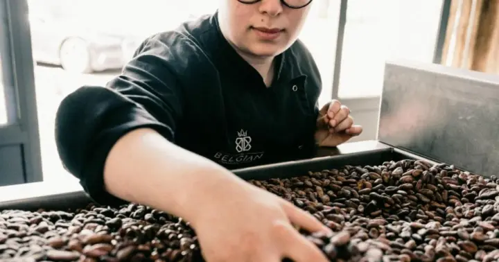 Visit of a real Bean-to-Bar chocolate factory in Brussels