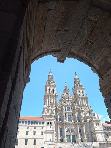 Recorrido imprescindible por Santiago de Compostela con cata