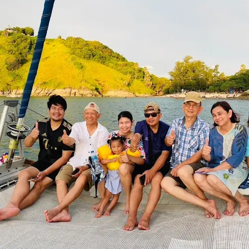 Phi Phi, Khai & Bamboo Islands: Speedboat Tour + Transfers + Lunch + Drinks
