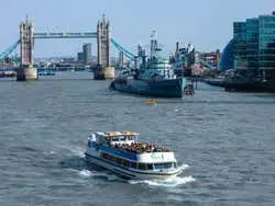 River Thames Cruise + London Eye Tickets