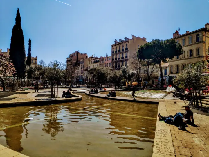 Marsella: Visita guiada a pie por el barrio y el mercado de Noailles