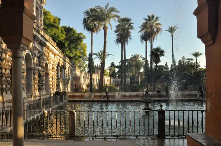 Sevilla: tour guiado sin colas por el alcázar y la catedral
