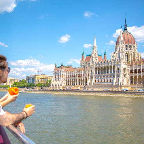 Budapest: Crucero por el Danubio con bebida