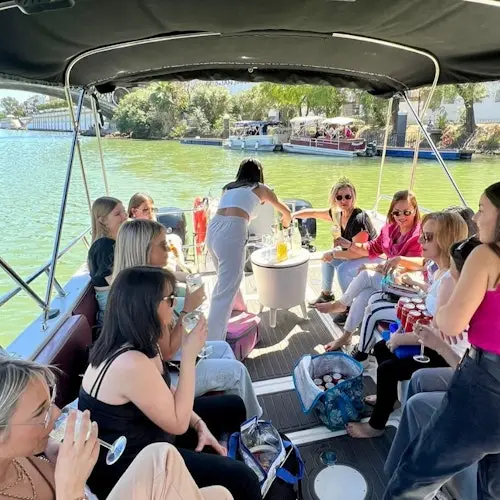 Sevilla: Excursión Privada en Barco para Grupos