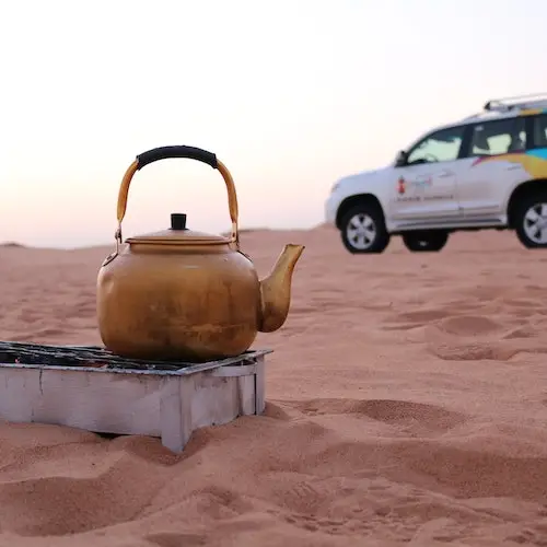 Sunrise Desert Safari: Smooth Dune Drive & Al Qudra Lake with Picnic Breakfast