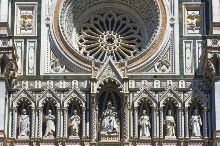 Descubre el Duomo: tour guiado por la catedral