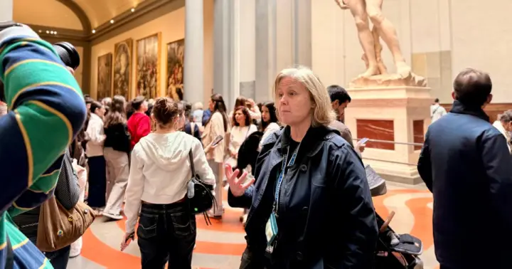 Florencia: Uffizi & Accademia Tour a pie en grupo reducido