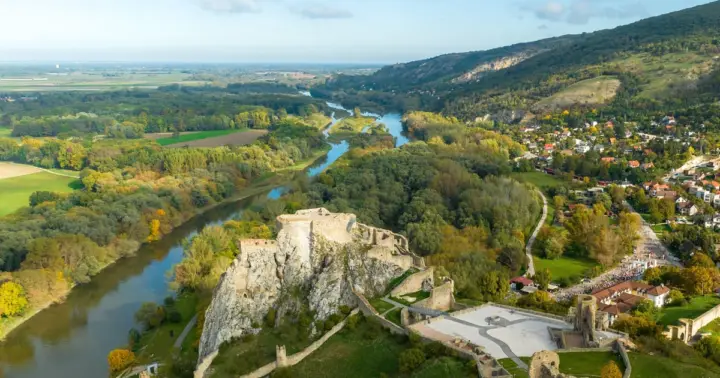 Bratislava - Hainburg - Bratislava: Cruise on the Danube