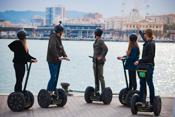 Tour por la ciudad de Málaga Tour panorámico en Segway de 1 hora