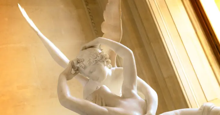 Experiencia Tesoros del Louvre – Idiomas disponibles
