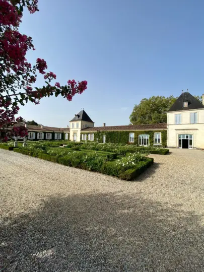 Bordeaux: Saint Emilion Village with Chateaus & Wine Tasting