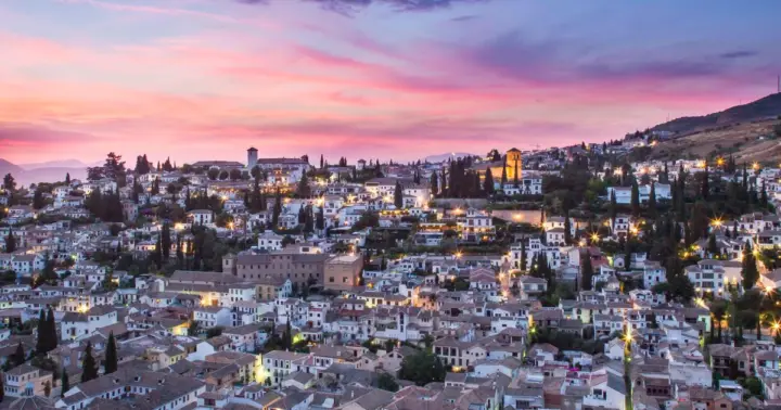 Granada: Tour a pie vespertino del Albaicín y el Sacromonte