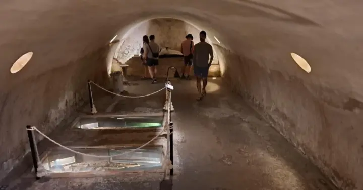 Underground Antigua: Crypts and Catacombs Sightseeing Tour