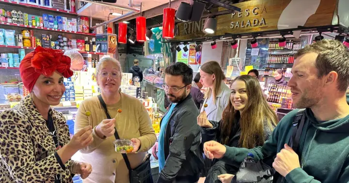 Barcelona: Tapas Walk & La Boqueria Market Walking Tour