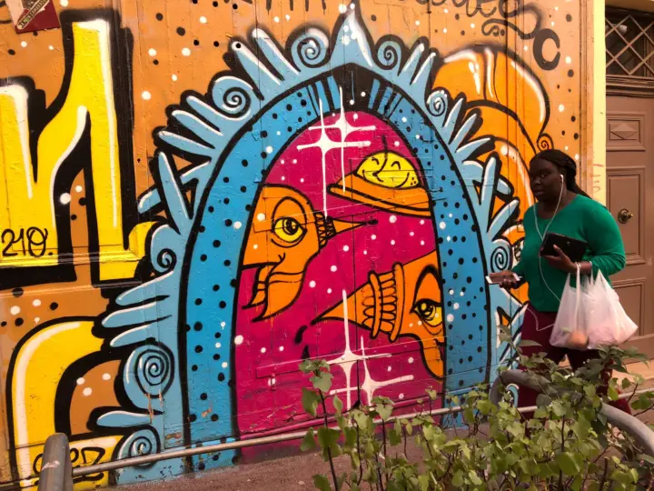 Marsella: Recorrido a pie por el arte callejero y bebida local