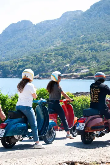 Mallorca: Ruta guiada en Vespa clásica de medio día