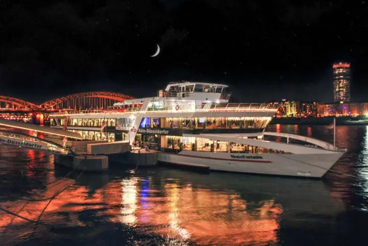 Crucero navideño de Colonia