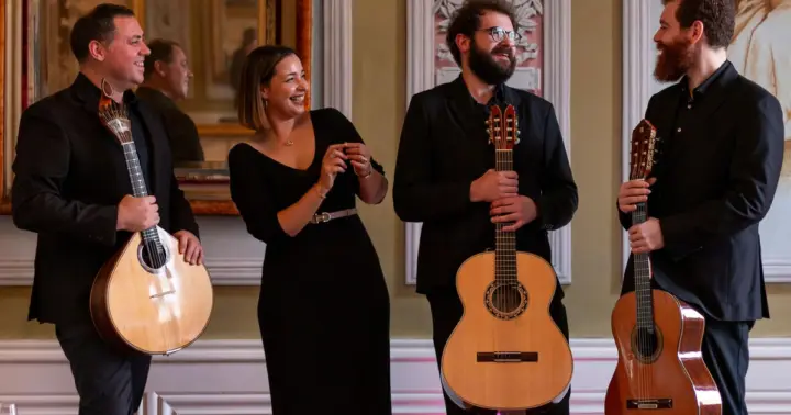 Oporto: fado en directo y vino de Oporto en una de las casas más elegantes de Oporto