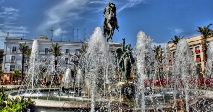 Tour guiado por la ciudad de Jerez y visita a una bodega