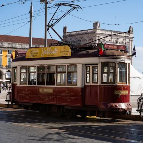 Lisboa: Recorrido de 48 horas en tranvía «Royal & Legacy» y «Hills» con paradas libres + audioguía