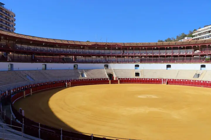 Málaga: Recorrido por la Plaza de Toros de la Malagueta y Exposición Inmersiva