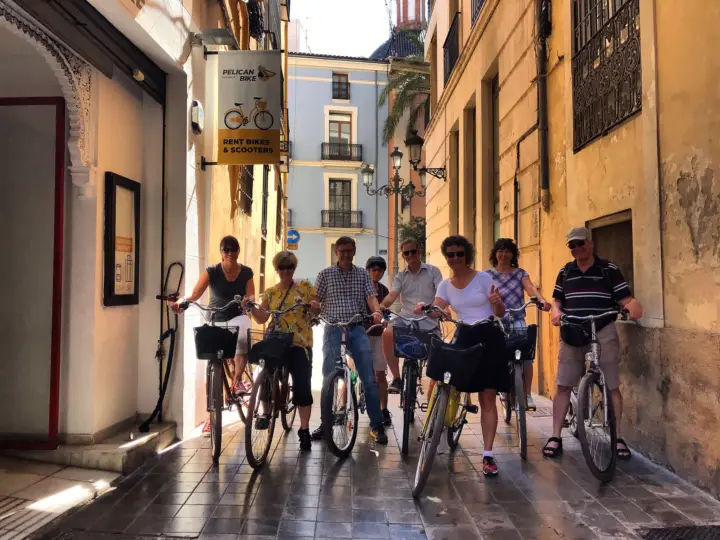 City of Arts & Sciences Tour on Bicycle, E-Bike or E-Step