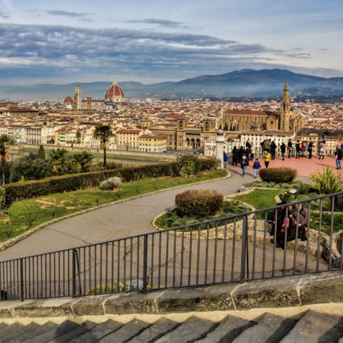 Florencia: Visita guiada en E-bike + Visita a la Piazzale Michelangelo + Degustación sorpresa