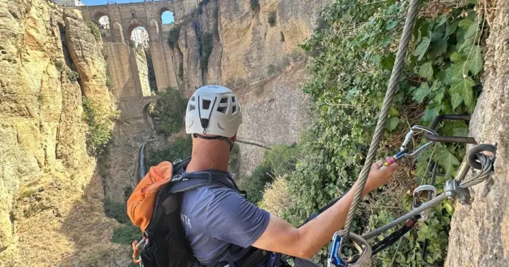 Ronda: Aventura Completa de Vía Ferrata - 3 Niveles con Guía