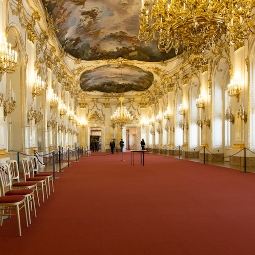 Schönbrunn Palace & Gardens: Guided Tour with Skip-The-Line Entry