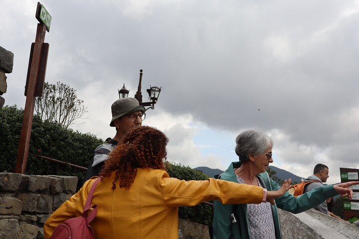 Tour Bogotá : Monserrate, Comida, City Walk & Museo del Oro o Botero