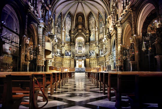 Visita guiada a Montserrat desde Barcelona