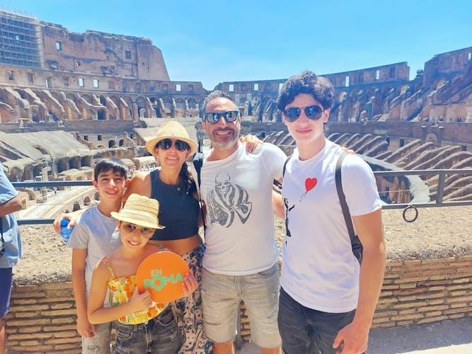 Atractiva visita familiar al Coliseo y al Foro Romano