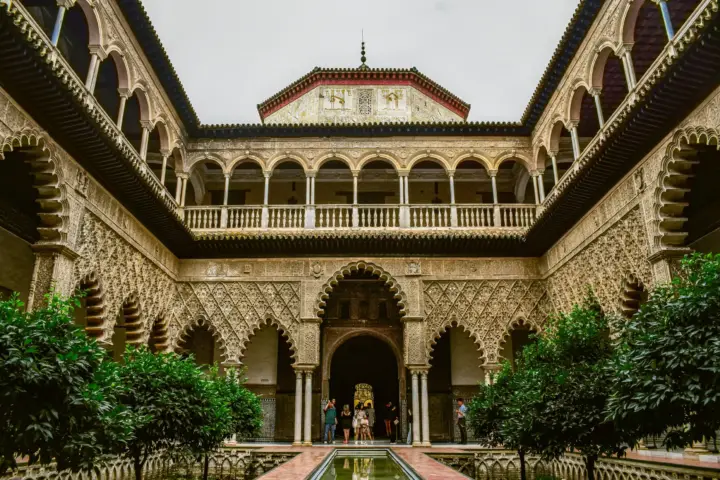 Sevilla: tour guiado por el Real Alcázar en grupo prémium