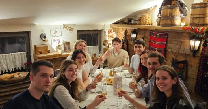 Belgrado: cata de rakija y tabla de embutidos serbios
