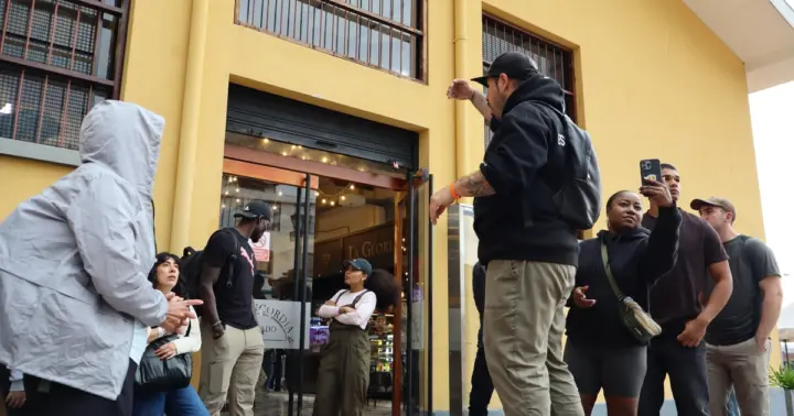 Bogotá: tour a pie por la auténtica Colombia + aperitivos locales