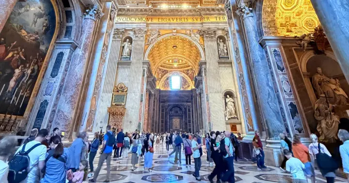 Vatican: St.Peter's Basilica,Dome Climb & Papal Tombs Tour