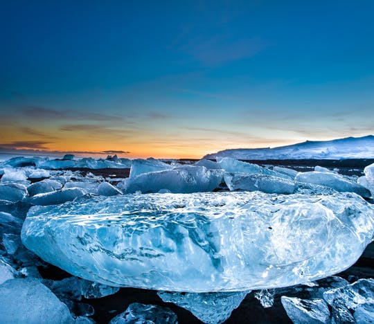 Glacier Lagoon Jökulsárlón day tour from Reykjavik