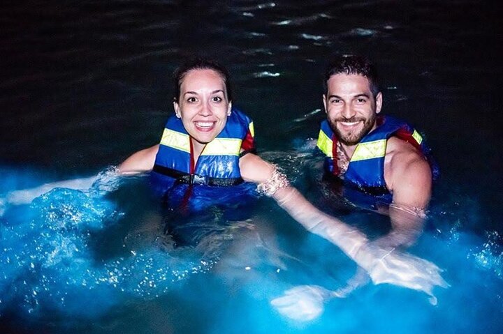 Tour de un Día Completo en Isla Barú y Planctón Luminoso