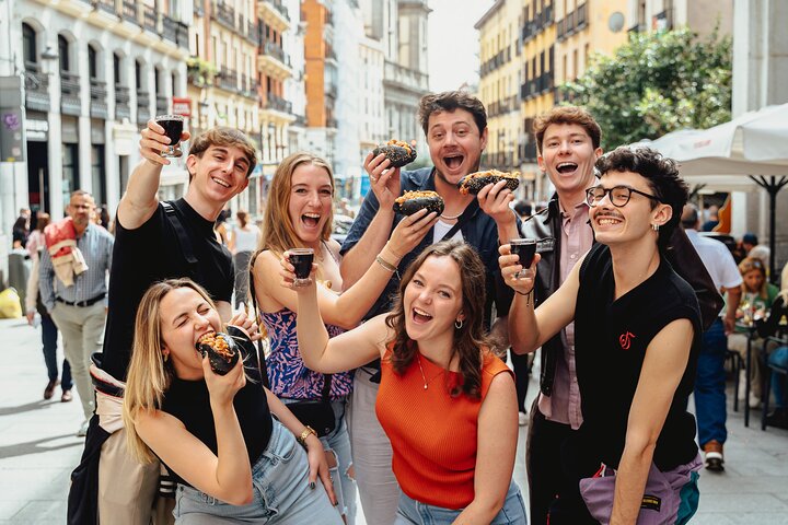 Excursión a pie por Madrid con tapas y vermut