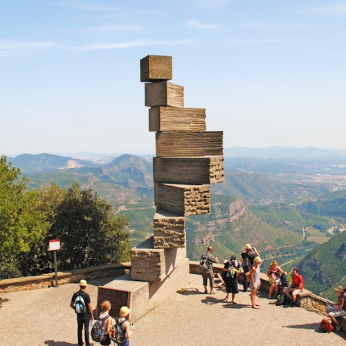 Tarjeta de Montaña de Montserrat: Tren desde Barcelona + Cremallera + Acceso Moreneta