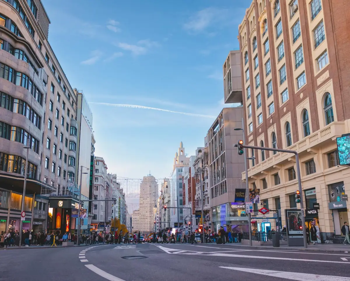 3. Gran Vía: El Broadway madrileño