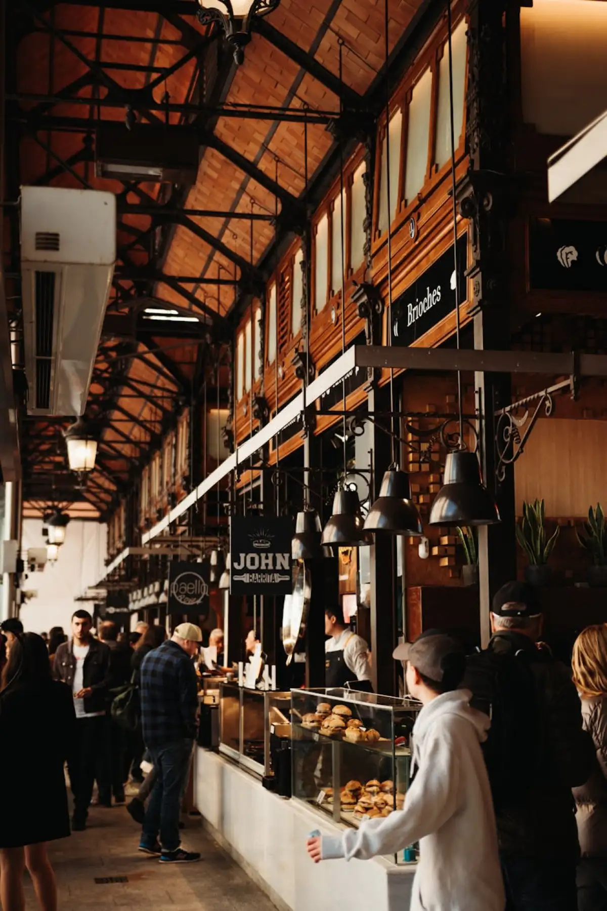 7. Mercado de San Miguel: Un paraíso gastronómico